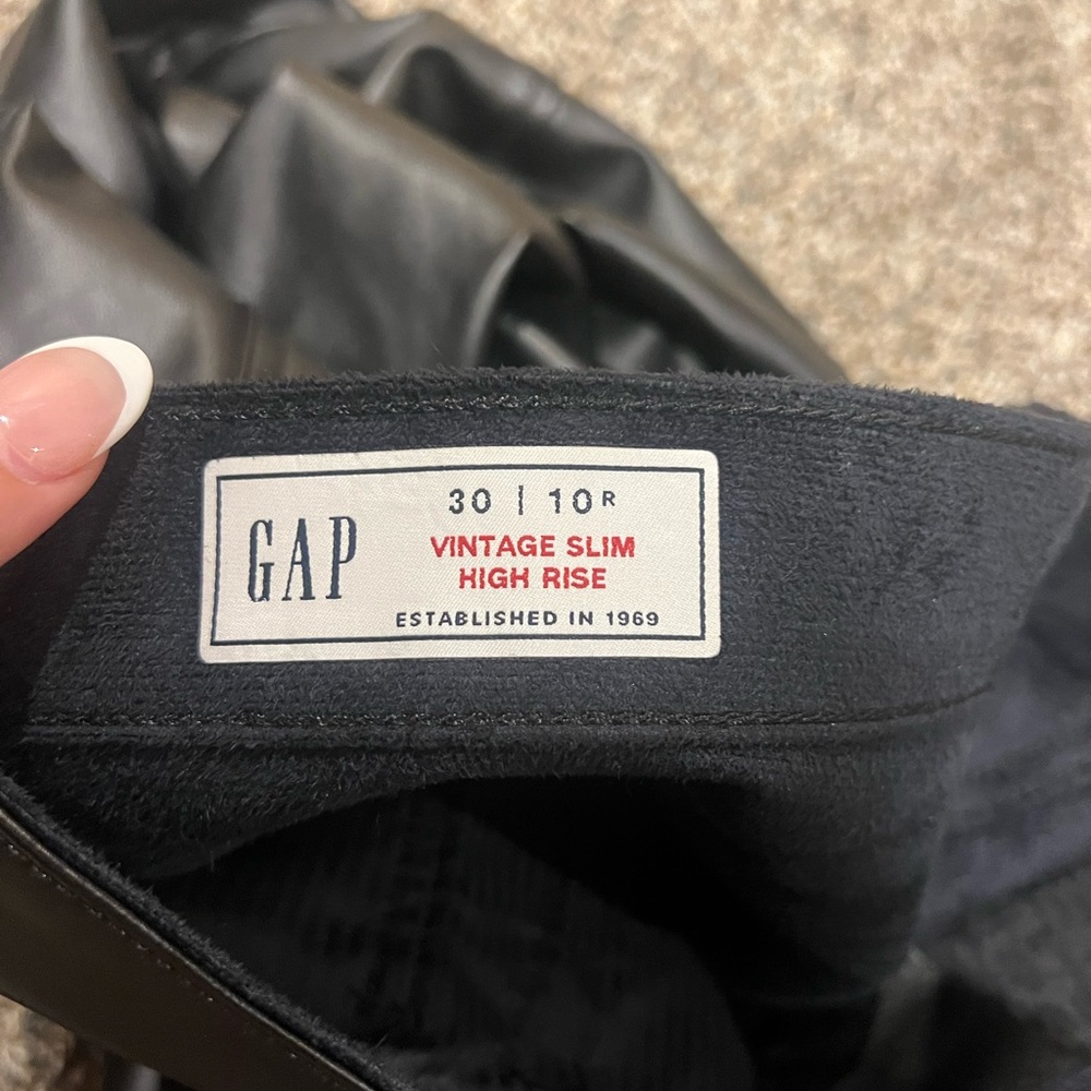 GAP Vintage Slim High Rise Pants - Black - Picture 3 of 3